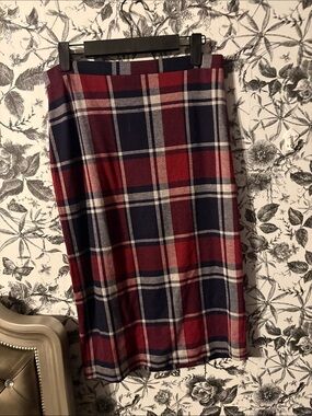 Forever 21 Burgundy and Navy Plaid Midi Skirt